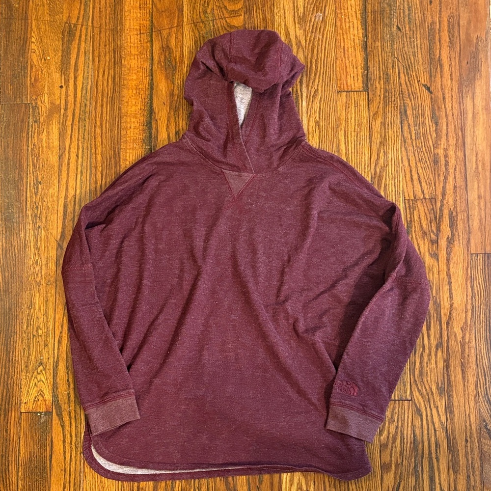 🎉The North Face Maroon Hoodie Sweatshirt!